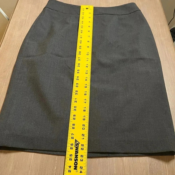 Women’s Calvin Klein Skirt Size 4 - Picture 4 of 8